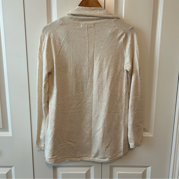 Zara Jeans with Zara Cardigan - Picture 4 of 9